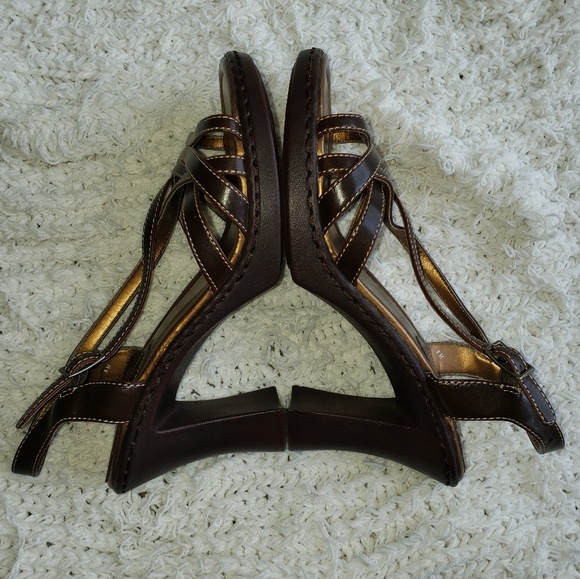 MUDD- Brown strappy heels - Picture 4 of 7